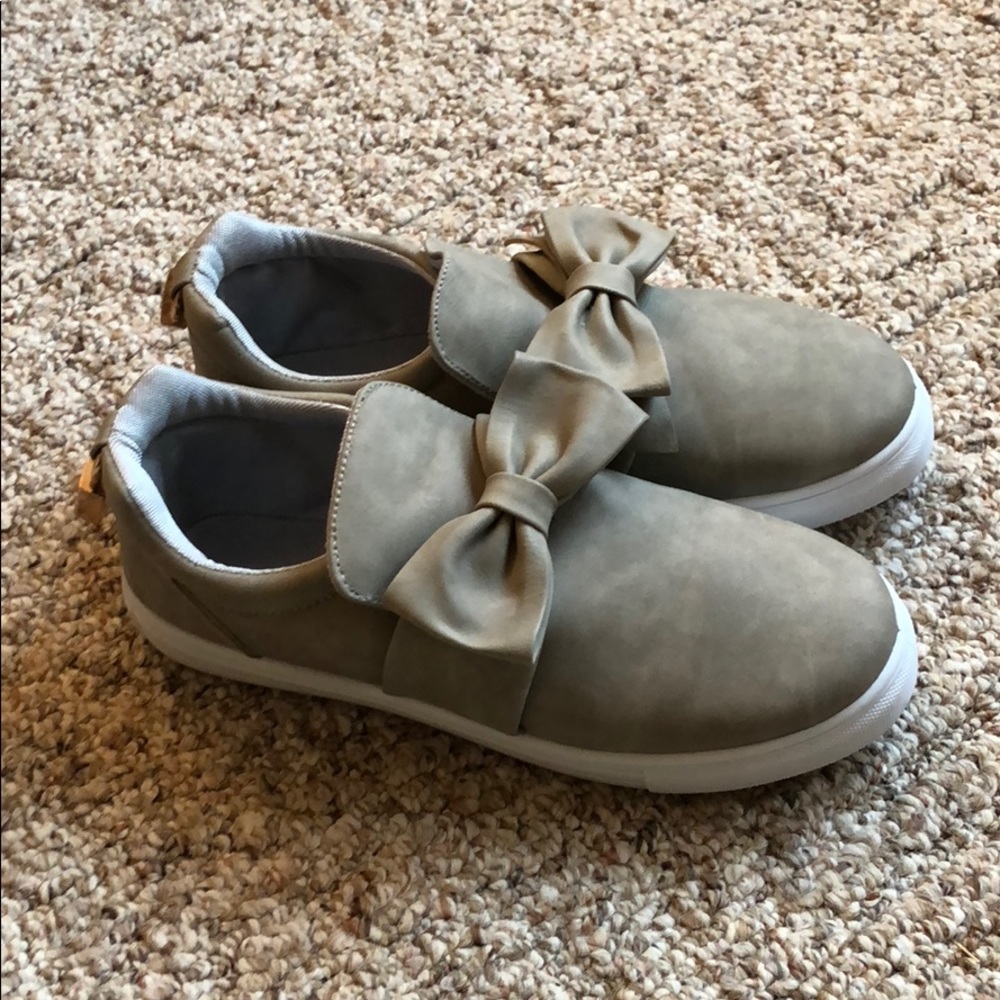 NWOT Slip on Sneakers With Bow Detail